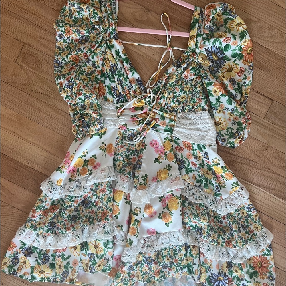 FOR LOVE & LEMONS- ROSALYN MINI DRESS Floral Puff Sleeve Dress with Lace Details